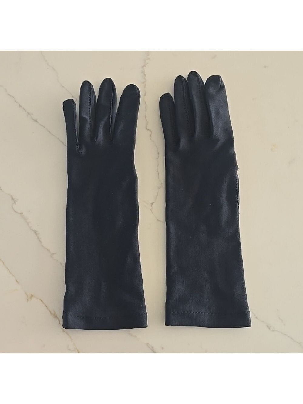 Isotoner Classic Navy Blue Gloves